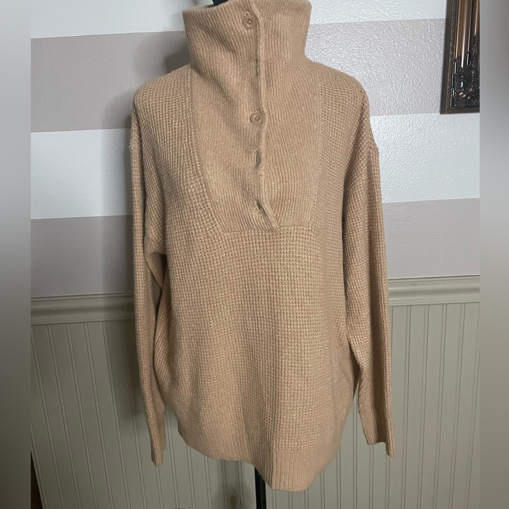 Aerie Beige  CozyUp Waffle Button Sweater in a tan color. Size Small NEW - Picture 2 of 12